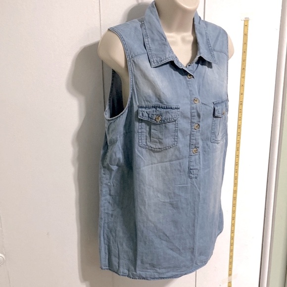 JAPNA Light Blue Soft Chambray Sleeveless Shirt Blouse Womens Large - Picture 3 of 14